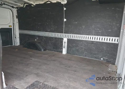 2021 Ford Transit-250 z USA, uszkodzony, nr VIN 1FTBR1Y83MKA76482